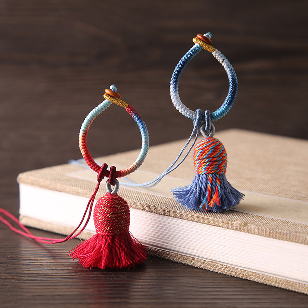 พู่ไหมพรมฝ้าย 2 ชิ้น สีไล่เฉด  - Sewing Thread In Textile บทวิจารณ์และราคา