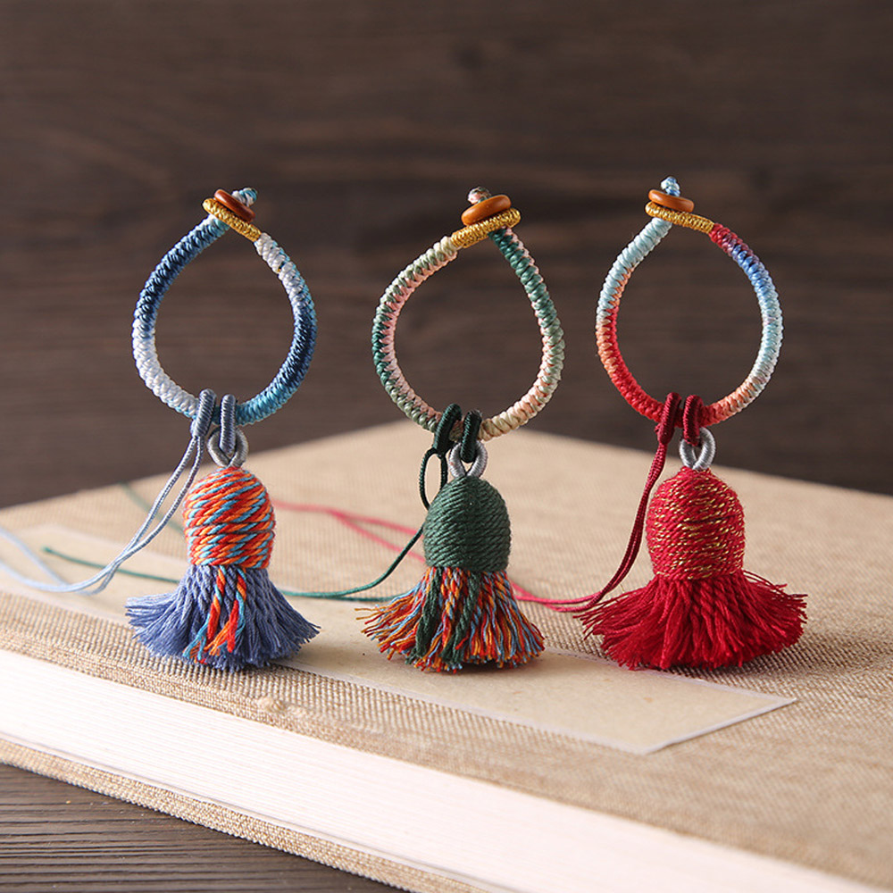 พู่ไหมพรมฝ้าย 2 ชิ้น สีไล่เฉด  - Sewing Thread In Textile บทวิจารณ์และราคา